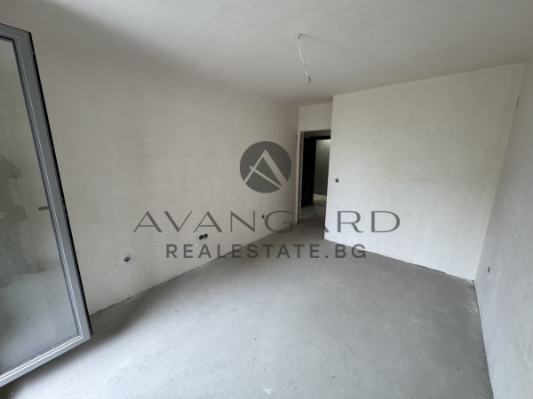 ДВУСТАЕН АКТ 16! ВЕРАНДА И СОБСТВЕН ДВОР!