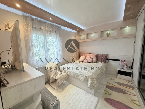 ДВУСТАЕН С ТРИ ОТДЕЛНИ СТАИ СЛЕД РЕМОНТ