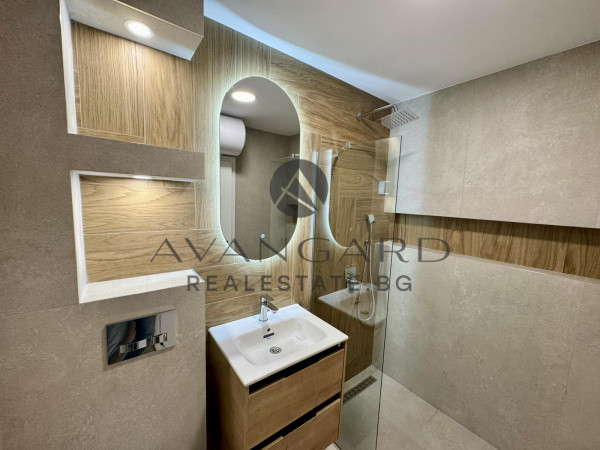 Луксозен двустаен Остромила