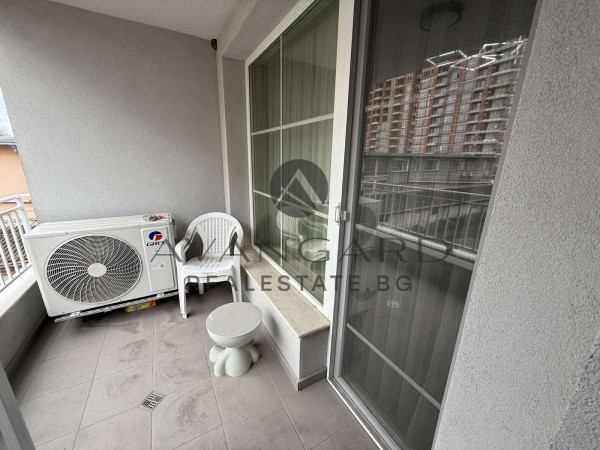 ДВУСТАЕН С ПАРКОМЯСТО! ОБЗАВЕДЕН ! КЪРШИЯКА!