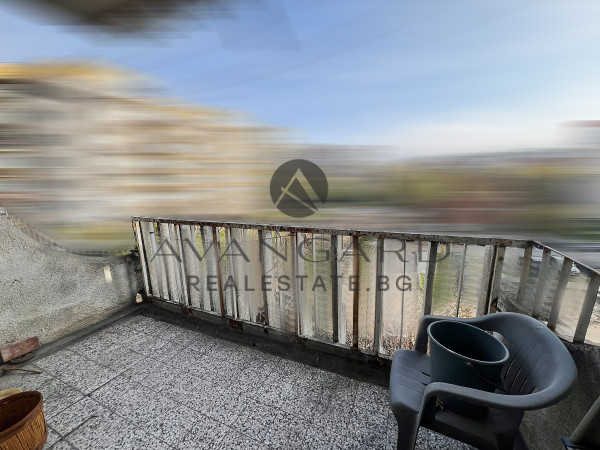 Тристаен с четири отделни стаи до Белите Брези