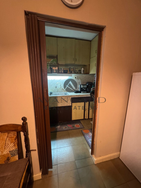 Four -bedroom furnished with a garage in the price! Kyuchuk Paris!