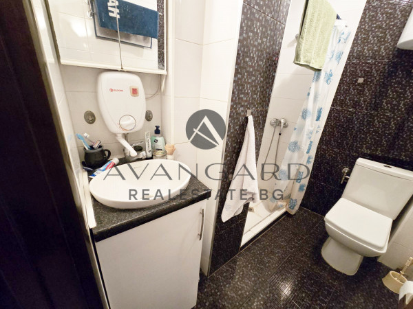 Furnished one -bedroom / middle floor / Gerdjika