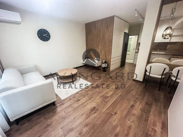 Луксозен едностаен маг. Лекси