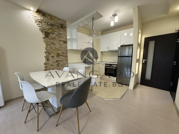 Spacious one -bedroom / top location