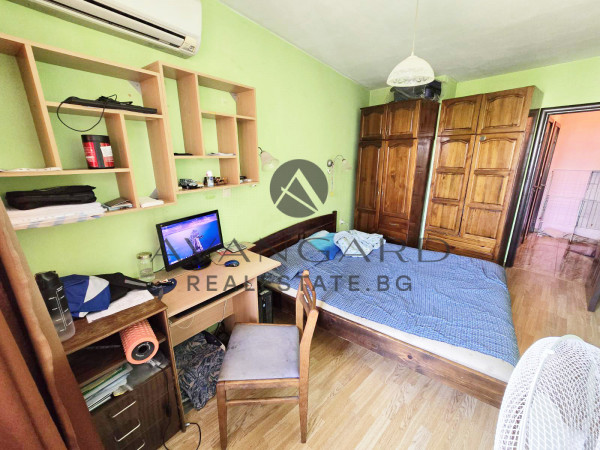 Furnished one -bedroom / middle floor / Gerdjika