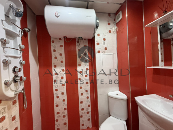 ТРИСТАЕН ОБЗАВЕДЕН АПАРТАМЕНТ! КЮЧУК ПАРИЖ!