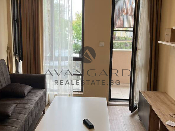Elected one -bedroom apartment with act 16
