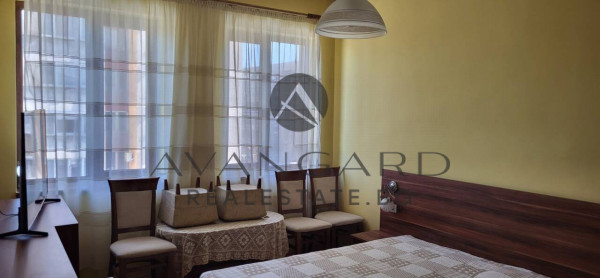 ТРИСТАЕН С ГАРАЖ ВОДНАТА ПАЛАТА