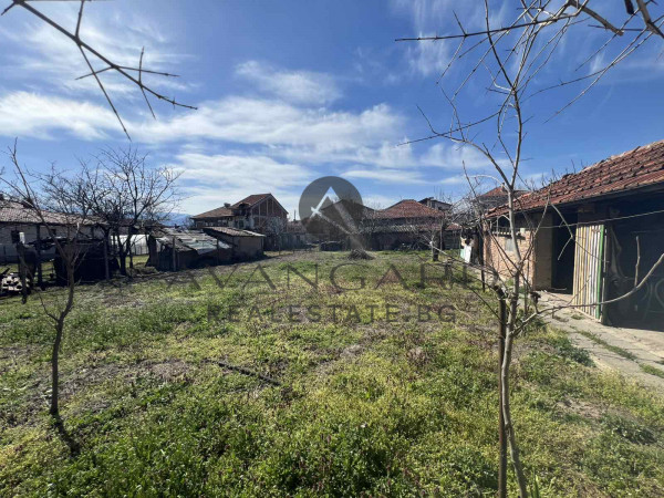 ДВУЕТАЖНА КЪЩА с.КРУМОВО