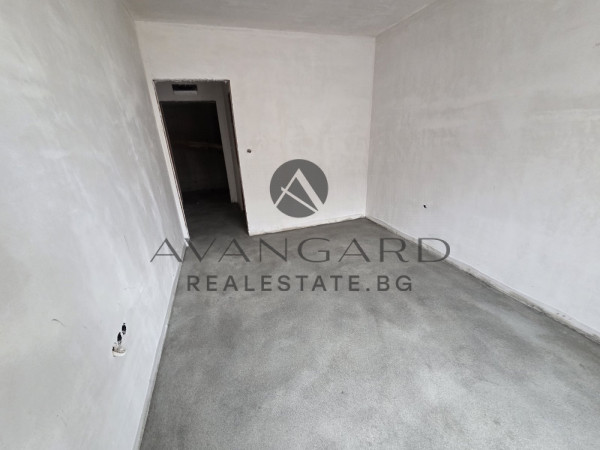 ACT 14/ TWO-ROOM/ THRACIA