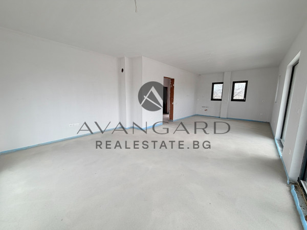 ДВУЕТАЖНА КЪЩА С ДВЕ ПАРКОМЕСТА ПРЕД АКТ 16