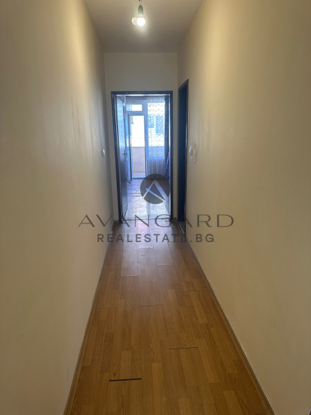 One-bedroom apartment next to Kamenitsa Park