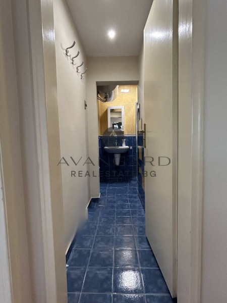 Саниран тристаен апартамент / Младежки хълм