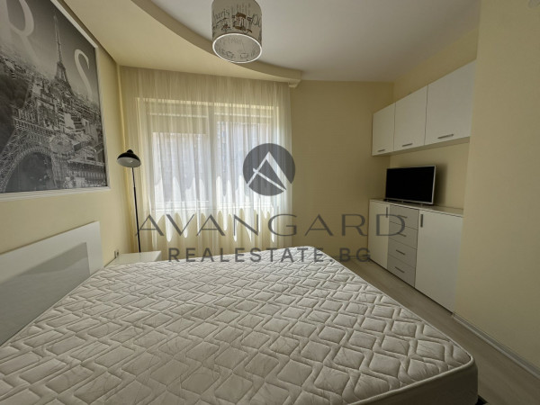 Spacious one -bedroom / top location