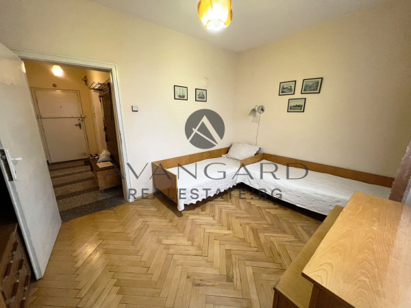 САНИРАН ТРИСТАЕН ДО ПЪЛМЕД !