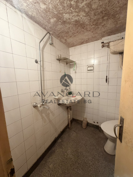 Двуетажна къща в Захарна Фабрика