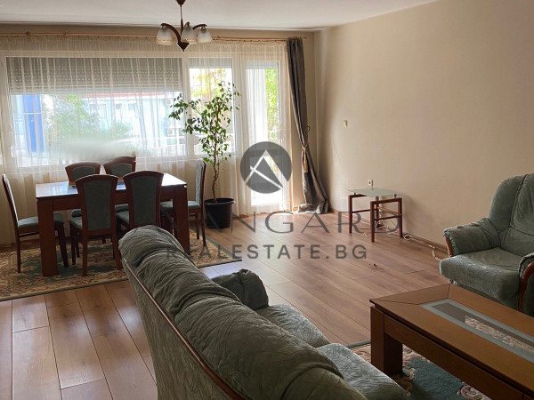 Четиристаен ЧЕТВЪРТЪК ПАЗАРА