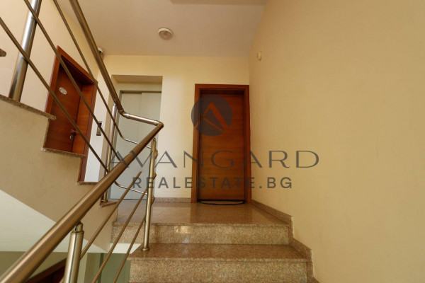 One -bedroom apartment in Kamenitsa 1