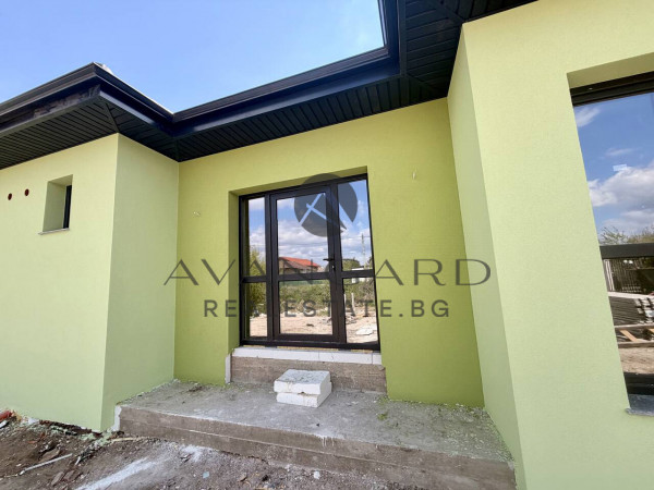 Едноетажна къща / Скутаре