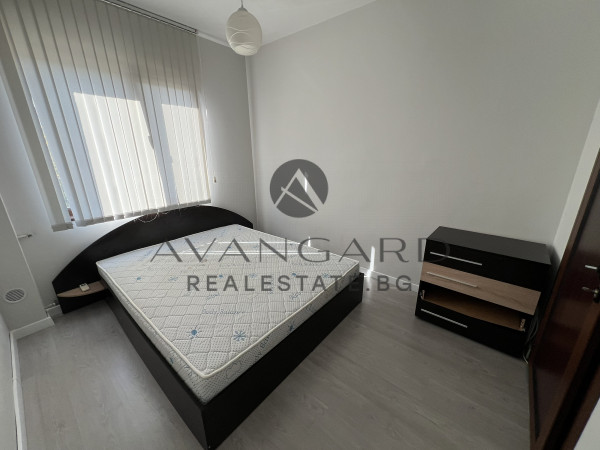 Саниран тристаен апартамент до Акваленд