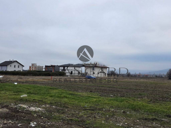 PLOT FOR RESIDENTIAL CONSTRUCTION BELOMORSKI quarter!