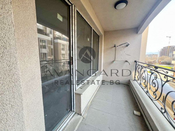 ДВУСТАЕН НОВА СГРАДА / СМИРНЕНСКИ