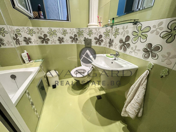 Two-room monolith Kamenitsa 2