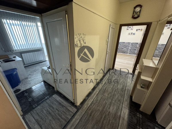 FREE PARKING!!! THREE-ROOM APARTMENT!!! REAL SQUARE !!!