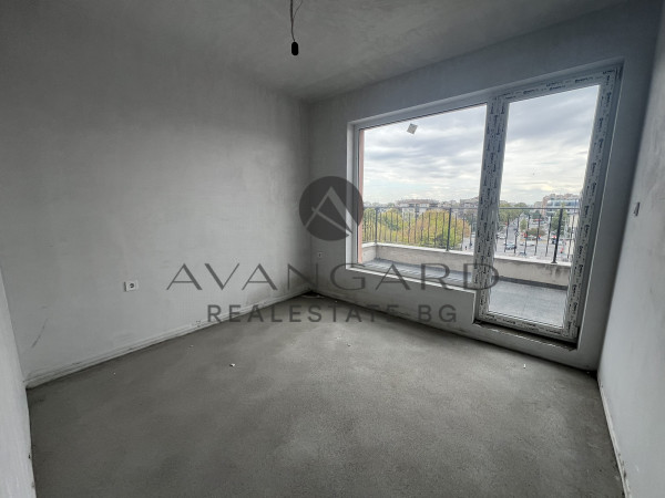 Two -bedroom apartment with Act 16 on Moder Street !!!
