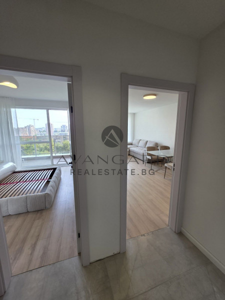FULLY FURNISHED TWO-ROOM APARTMENT WITH ACT 16!