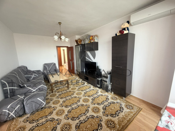 ОБЗАВЕДЕН ТРИСТАЕН С РЕАЛНА КВАДРАТУРА