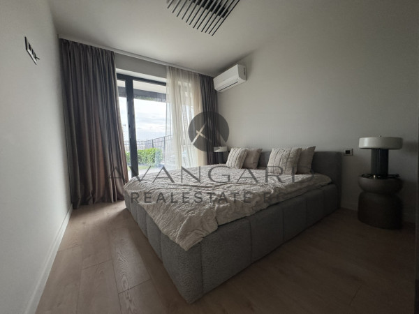 ТРИСТАЕН С АКТ 16 С ДВОР