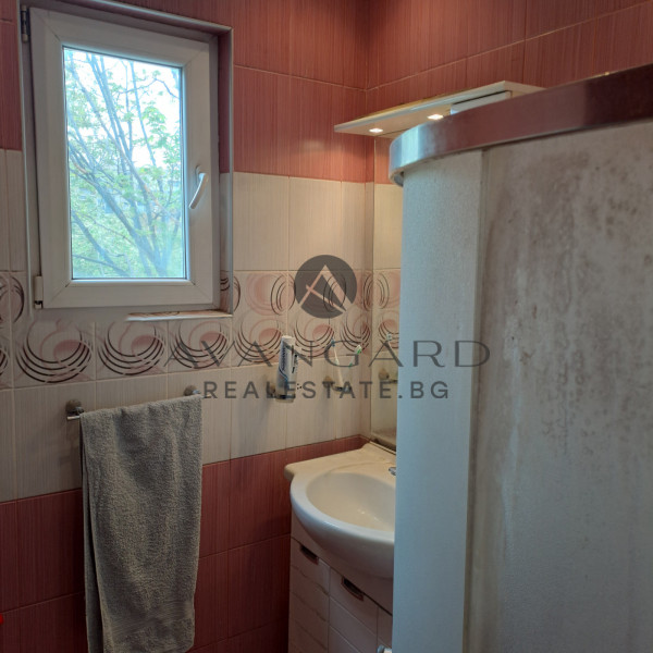 Three-room apartment with real square footage next to T-Market