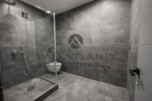 Дизайнерски тристаен до Новотела