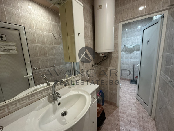 Multi -bedroom unfurnished! Karshiyaka!