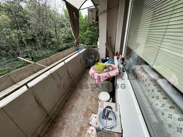 Spacious two -bedroom / top location / real square footage