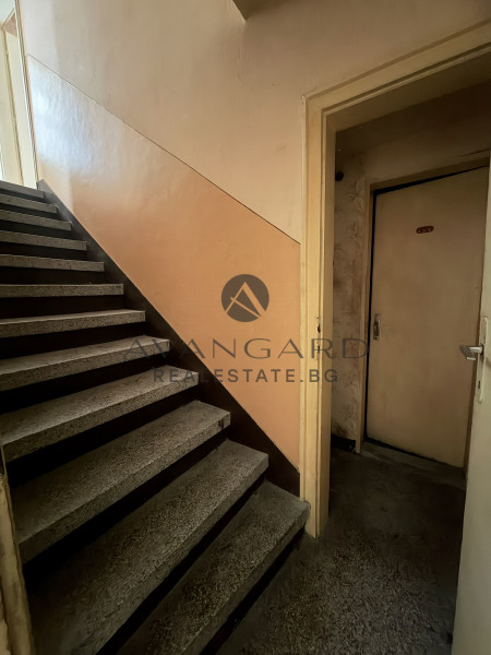 Двуетажна къща в Захарна Фабрика