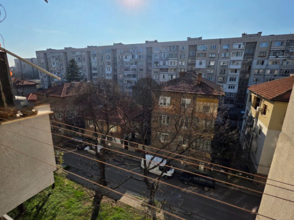 Двустаен РЕАЛНА КВАДРАТУРА