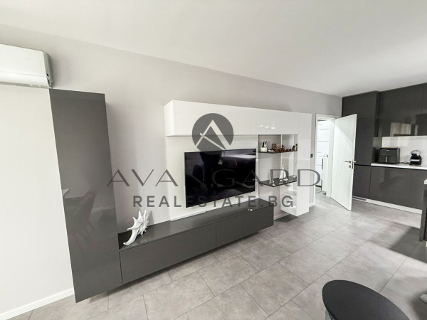 ДВУСТАЕН С ПАРКОМЯСТО! ОБЗАВЕДЕН ! КЪРШИЯКА!