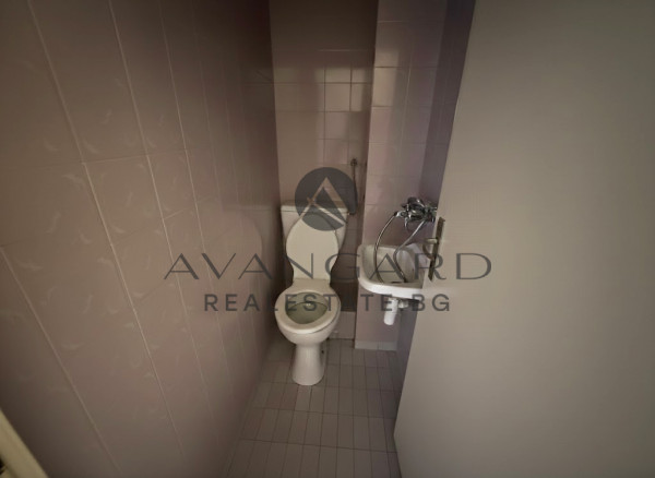 ТОП ЛОКАЦИЯ! Тристаен до ПОЩАТА