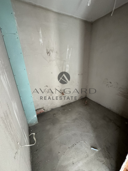 ACT 15 !!! THREE-ROOM APARTMENT!!! CENTER EAST !!!