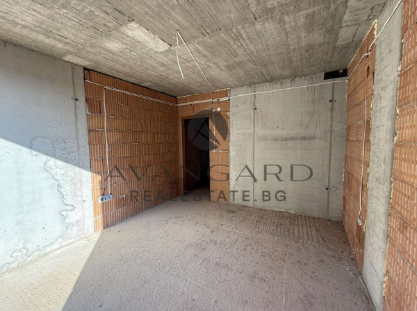 FOUR BEDROOM NEAR YOUTH HILL!