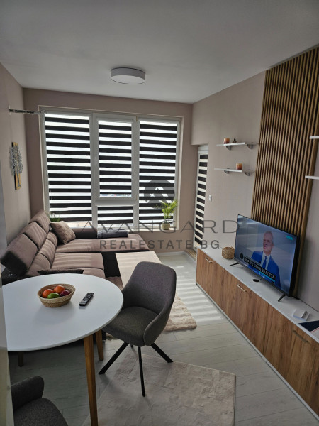 ТРИСТАЕН ОБЗАВЕДЕН АПАРТАМЕНТ! СМИРНЕНСКИ!