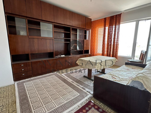 Four -bedroom furnished! Sunrise!
