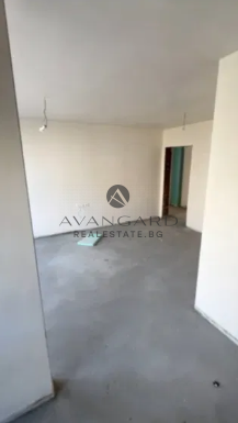 Двустаен пред акт 16