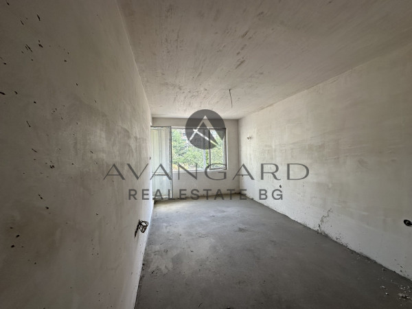 Двустаен с Паркомясто