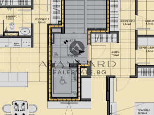 Spacious four -bedroom / new boutique building / center