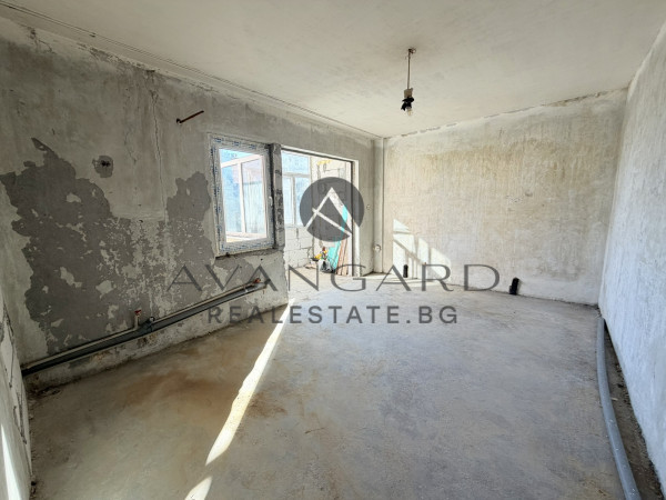 Едностаен преустроен на двустаен до у-ще Д.Матевски