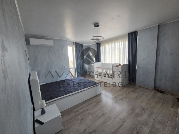 SPACIOUS/BEDROOM/YOUTH HILL